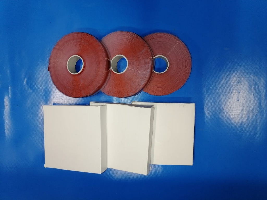 Zashchitnaya lenta Pyrosil Tape 25mm i 38mm.jpg